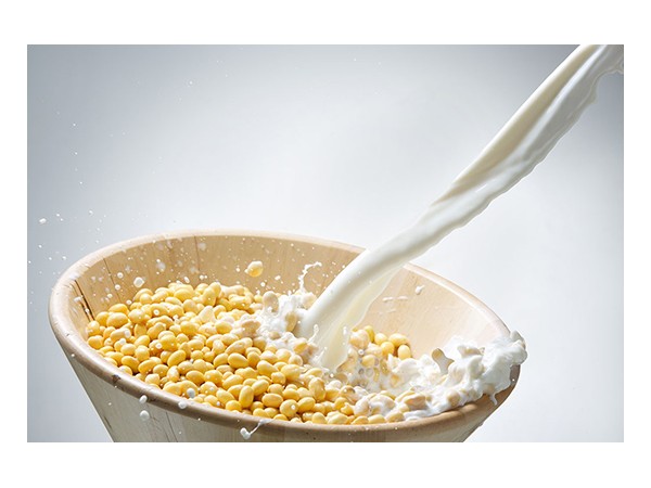 女性保養(yǎng)品調(diào)節(jié)激素水平大豆異黃酮