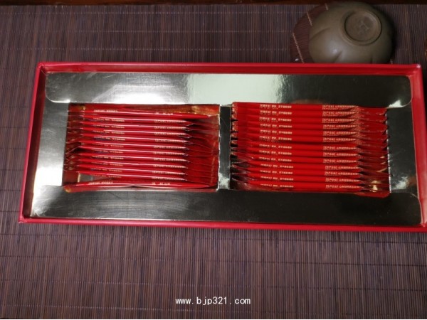 知三閣破壁靈芝孢子粉（保健品）禮品盒裝2g*25袋*2盒